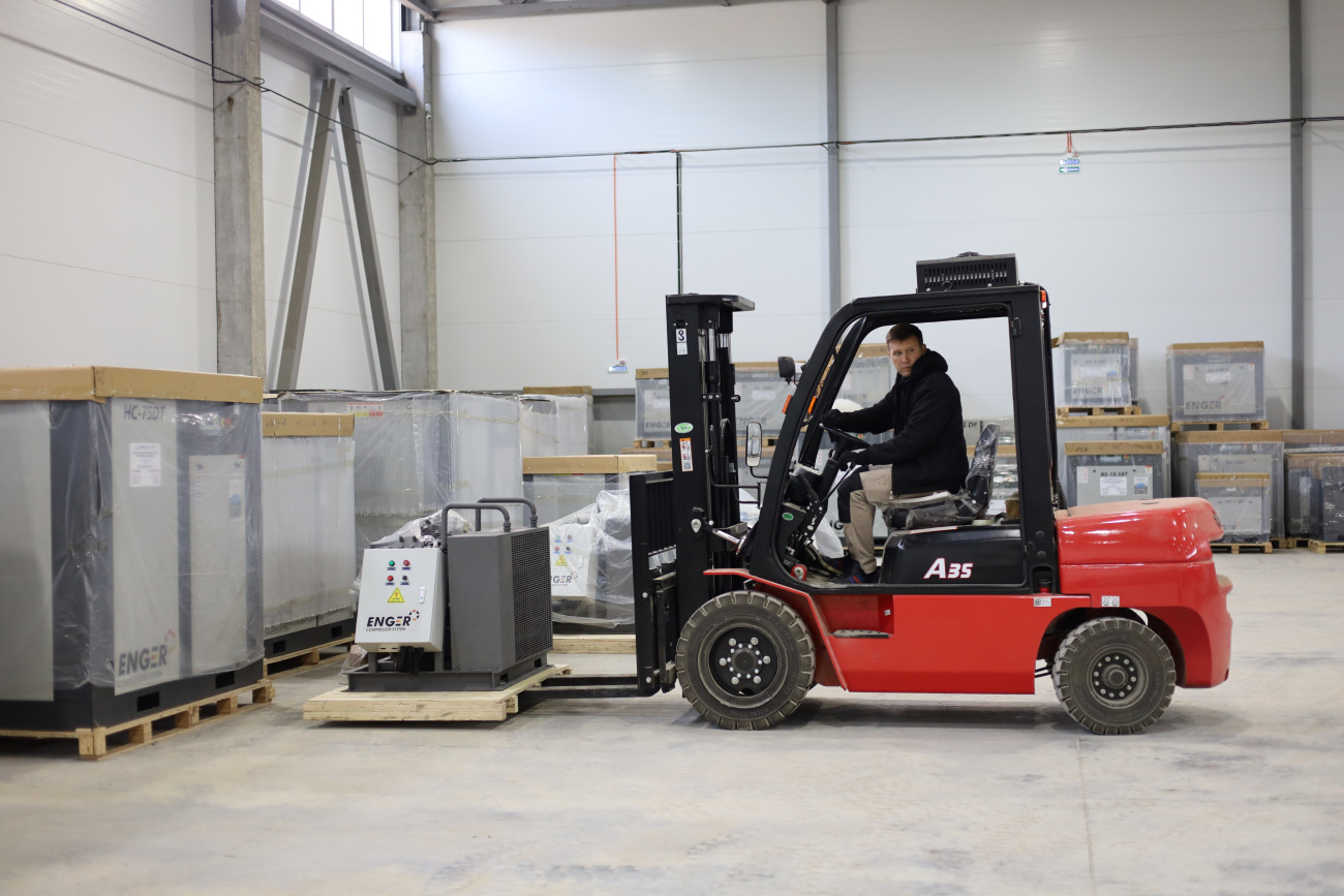 Склад компании 11